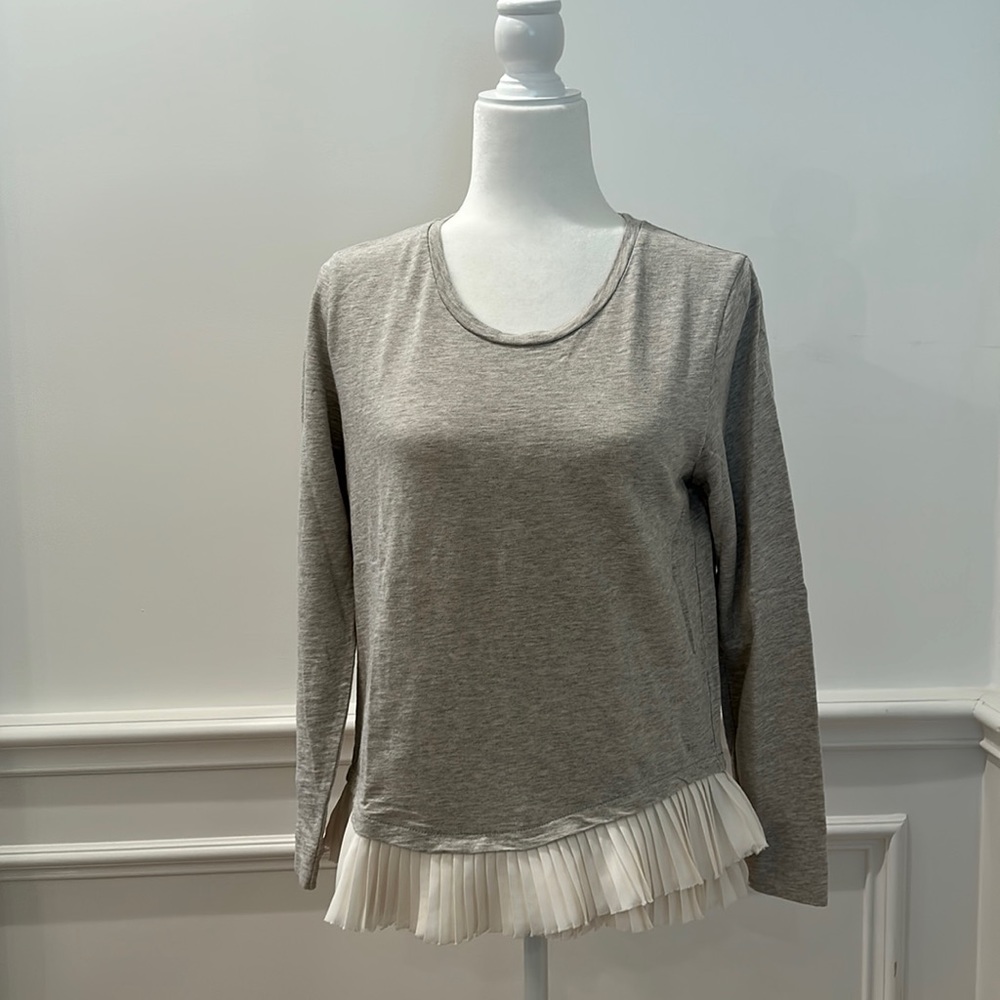 J. Crew sweatshirt with ruffle hem‎ size small grey and cream